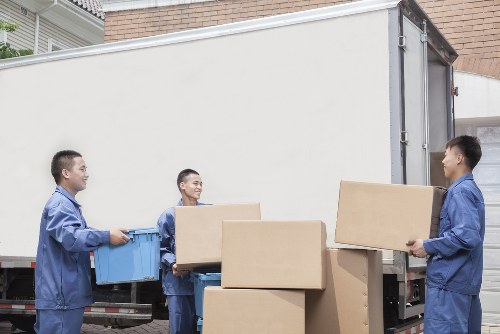 Urgent furniture and box moving service in Waterloo